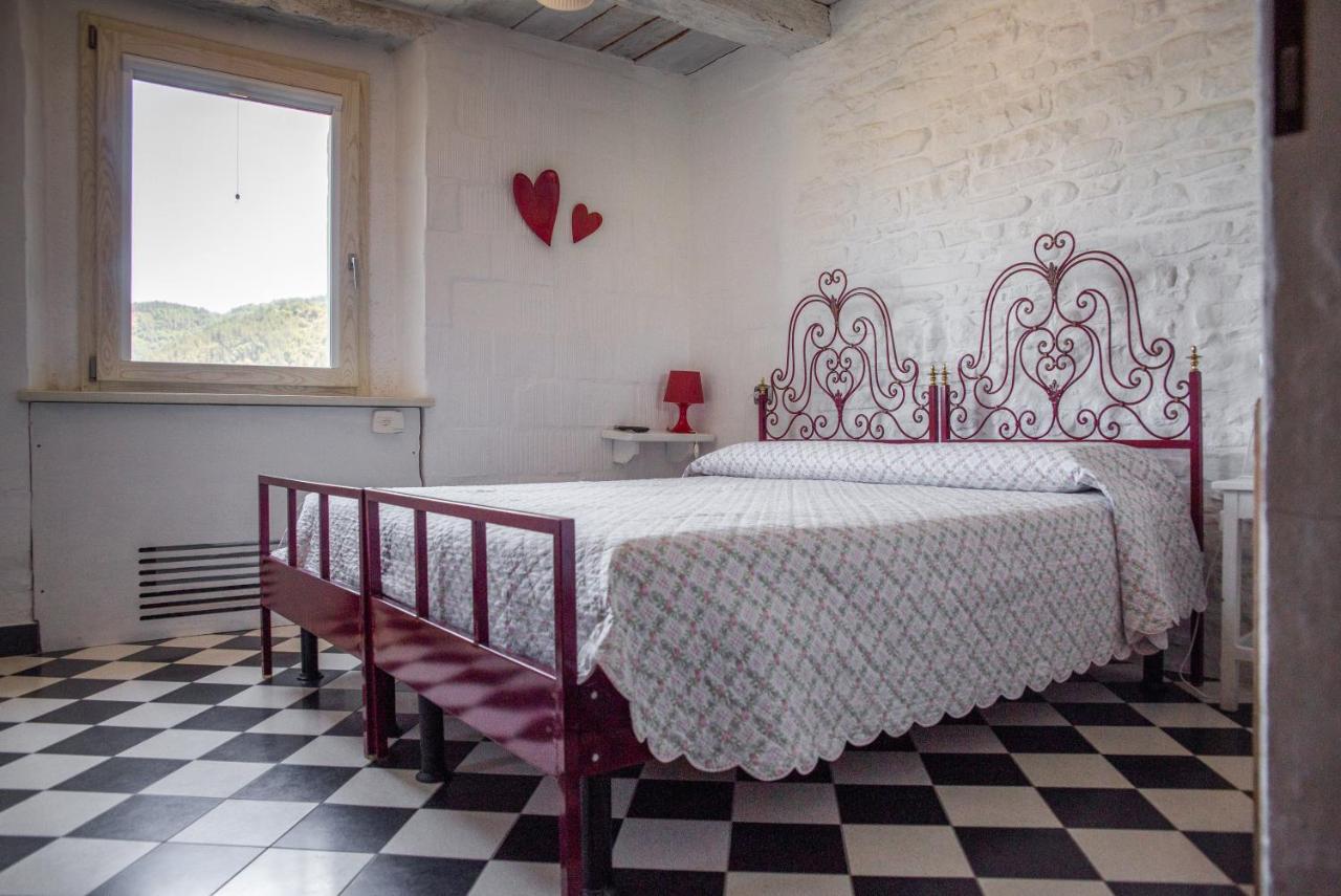 La Locanda Della Campanara Санта-София Экстерьер фото