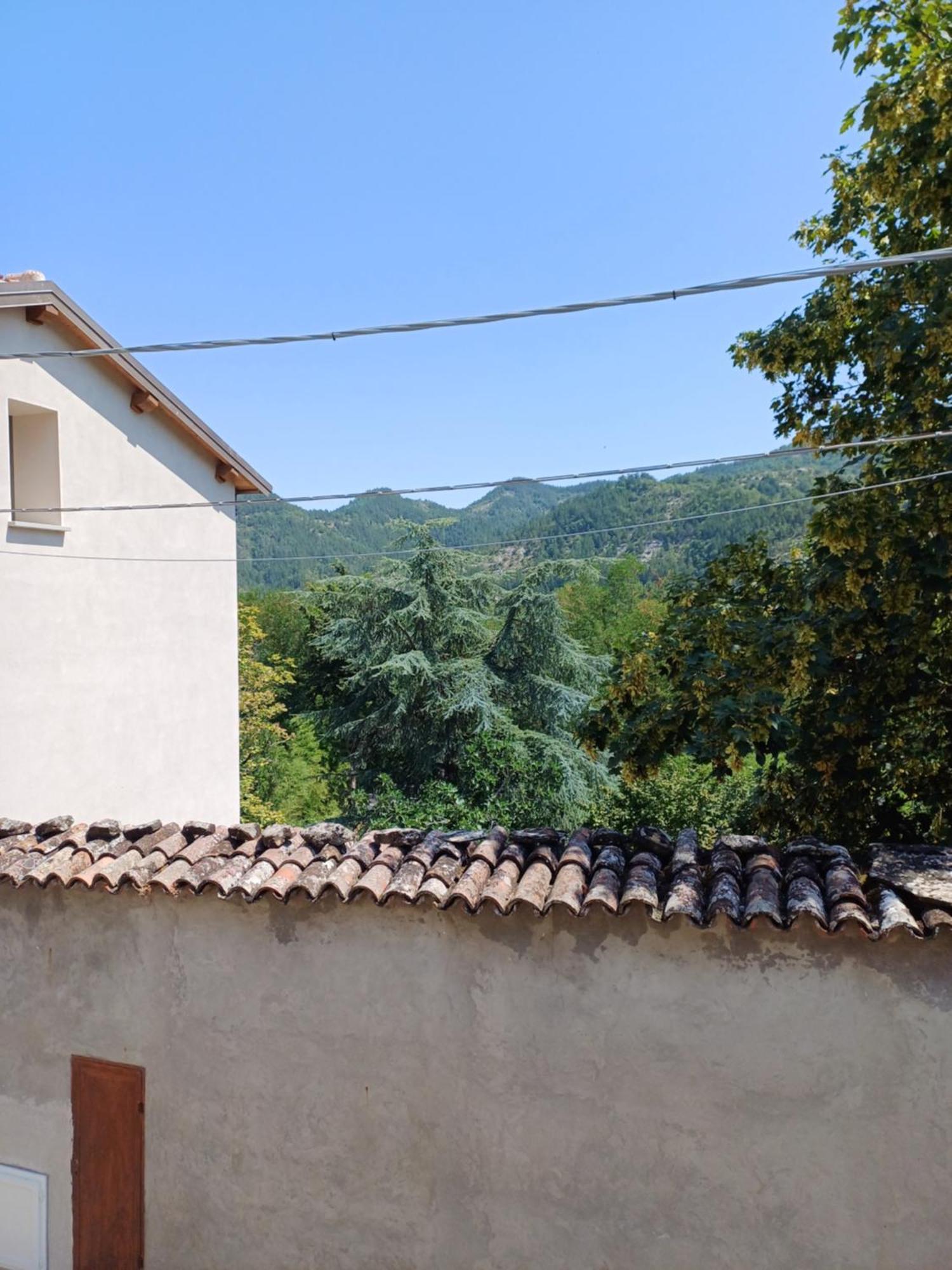 La Locanda Della Campanara Санта-София Экстерьер фото