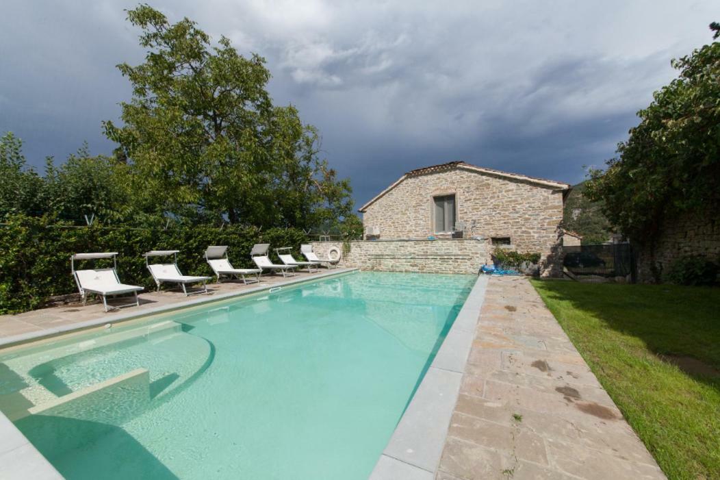 La Locanda Della Campanara Санта-София Экстерьер фото